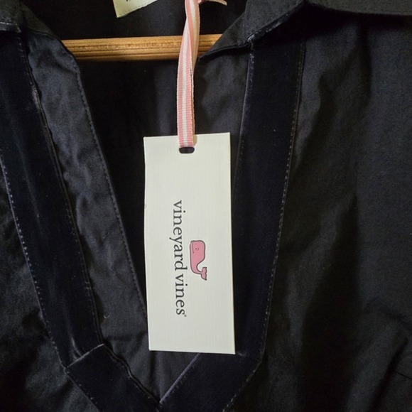 Vineyard Vines Womans Top XS Black Velvet‎ Trim Popover Collared Shirt - Picture 3 of 8